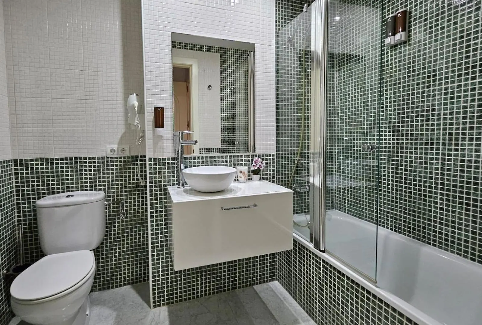Apartamento Vilallonga Figueres  0*, Figueres (Girona)